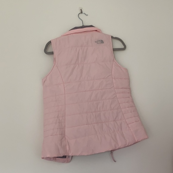 Girls Pink And Grey North Face Vest. - Picture 2 of 3